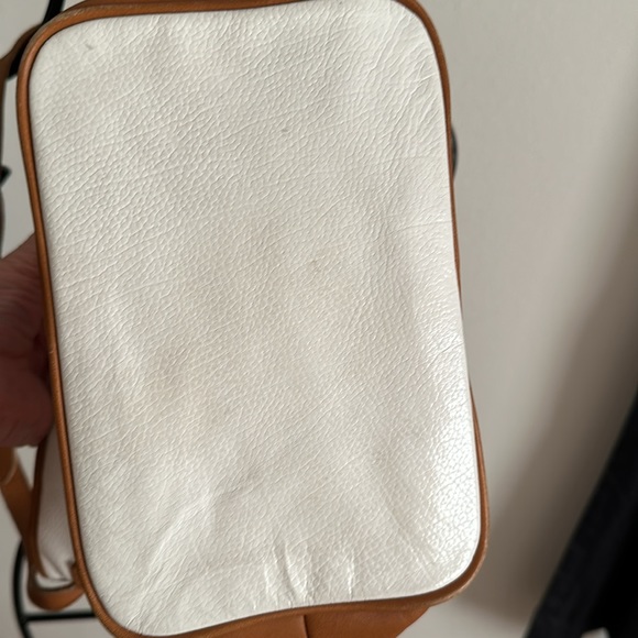 Unisa white and tan leather crossbody bag with an adjustable strap - Picture 8 of 14